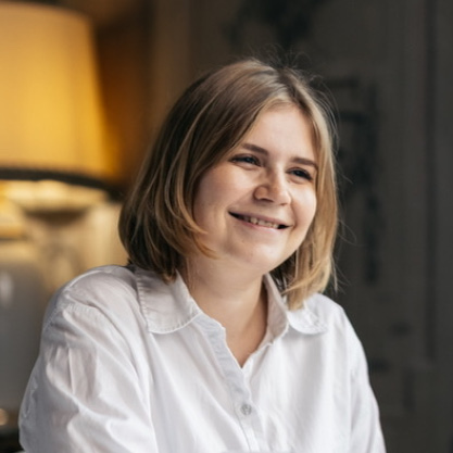 picture of a young woman